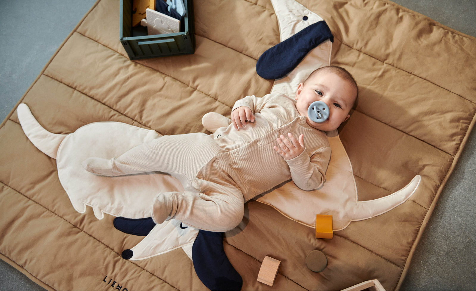 Babygrössen Tabelle: Die richtige Kleidergrösse finden
