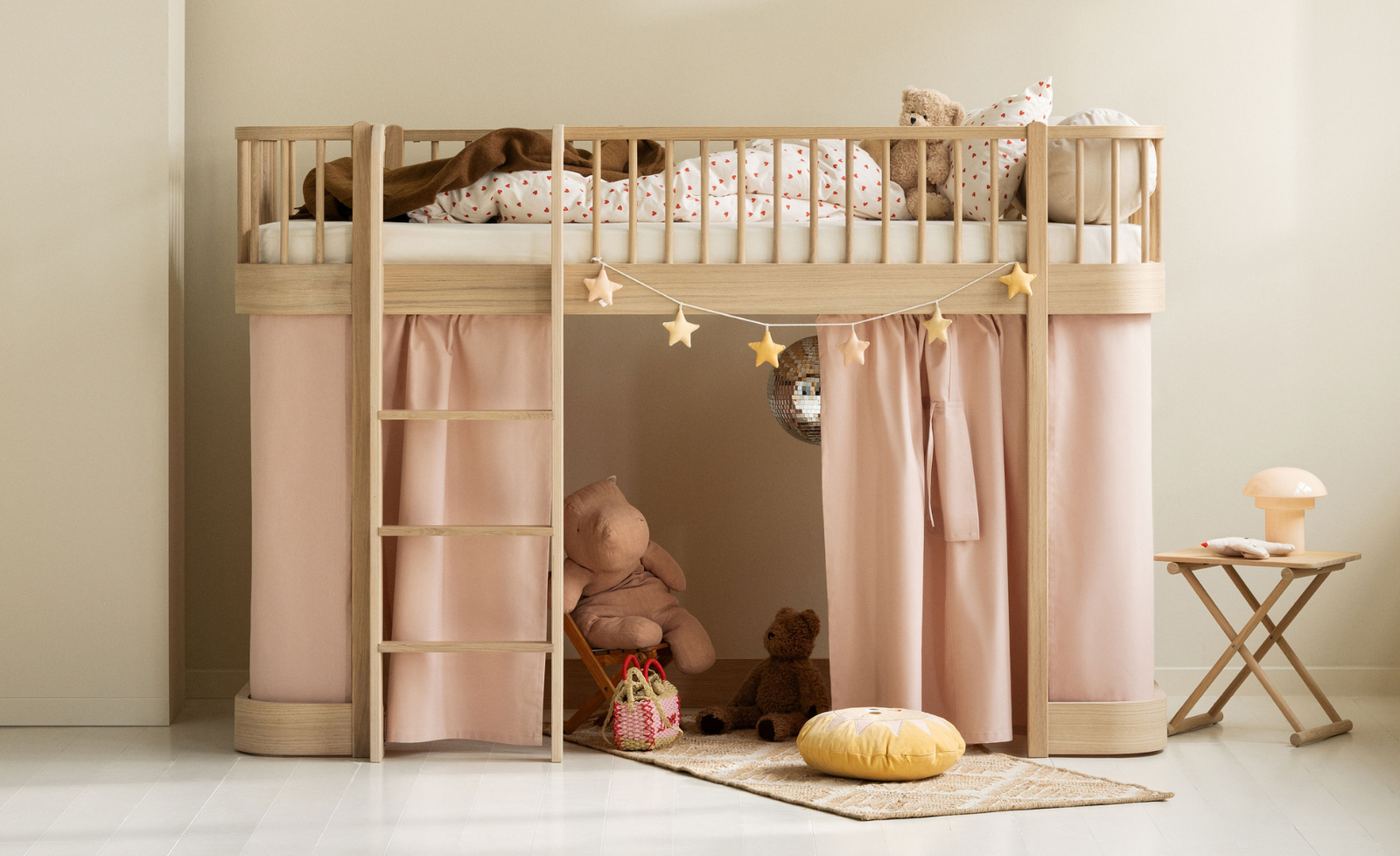 Oliver Furniture Wood Original