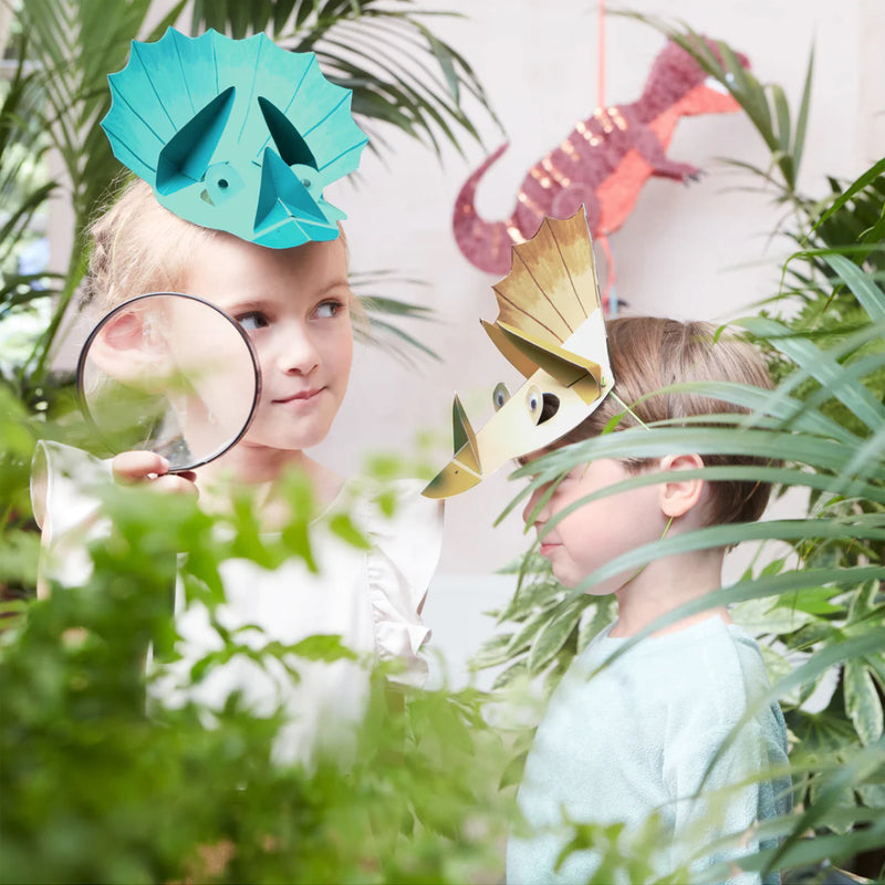 Partyhüte im Dino-Design von Meri Meri