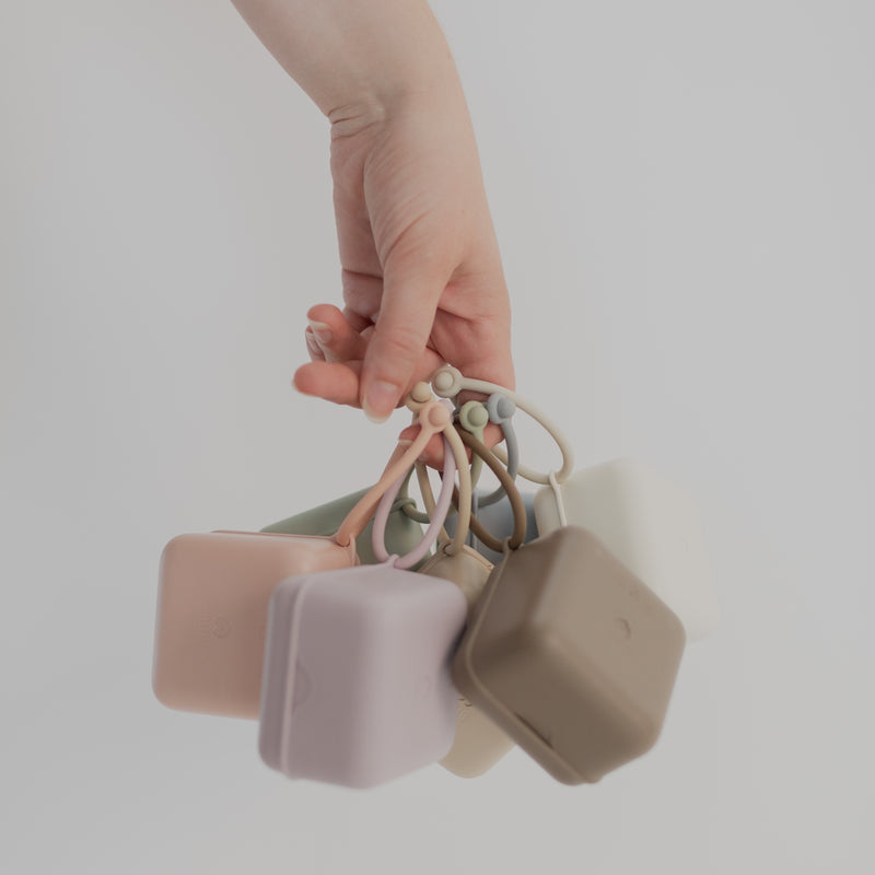 Bibs Schnullerbox in Beige