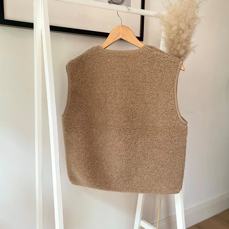 Alwero Wool Vest for Adults 'TYB' Tan