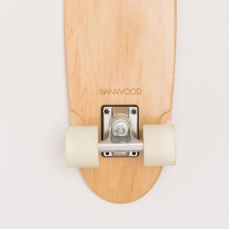 Banwood Skateboard Green mit grünen Streifen Ansicht von unten