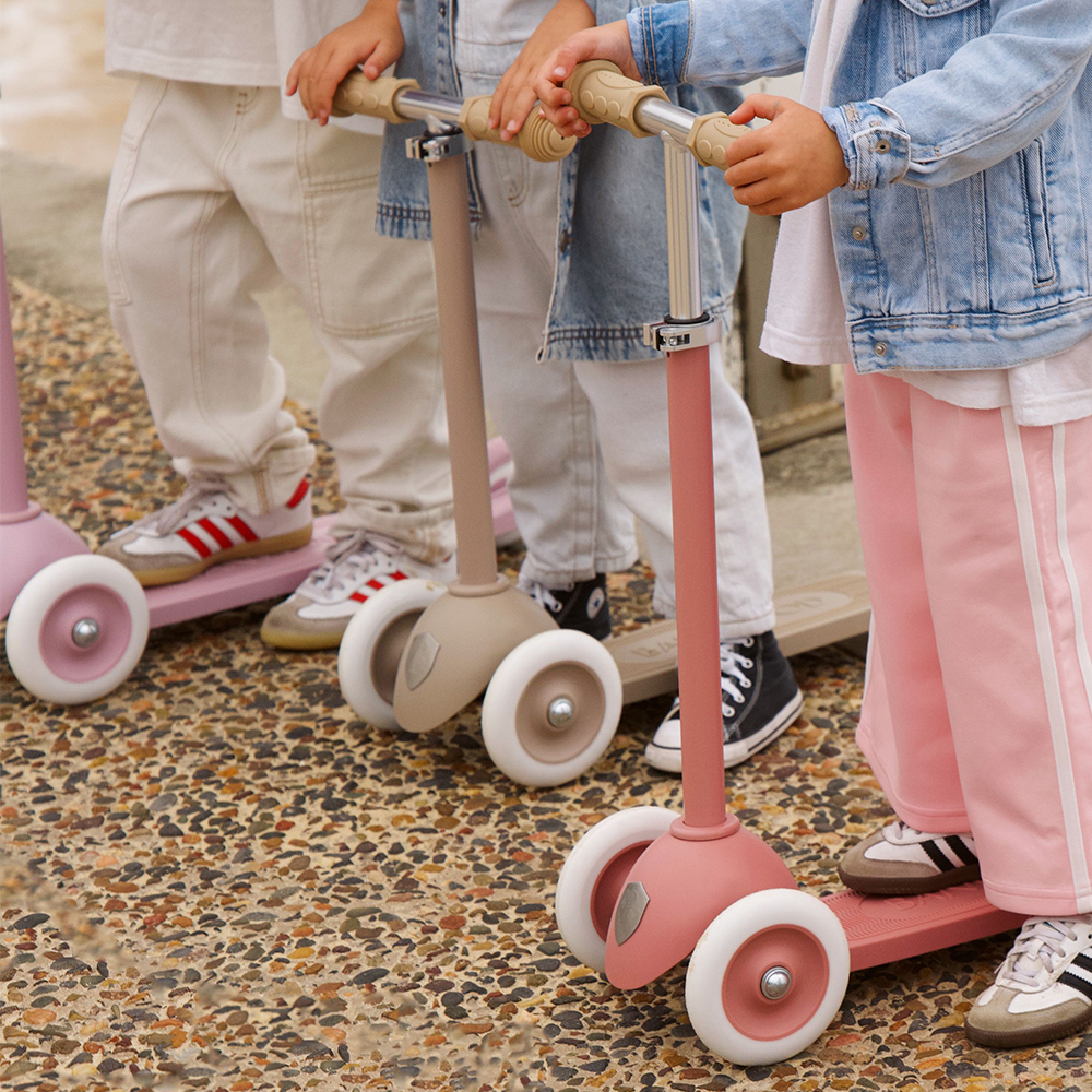 Banwood  Scooter 'Vintage Eco' Raspberry