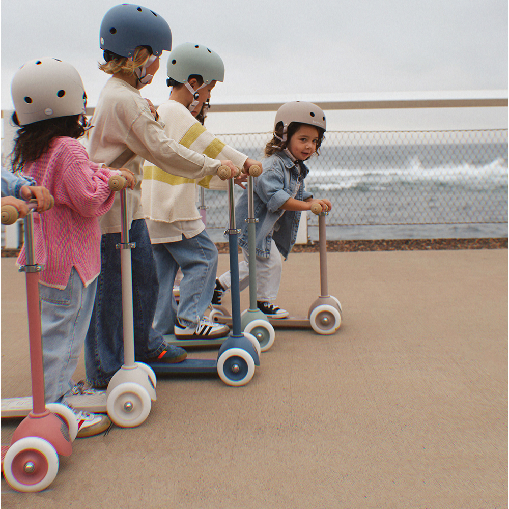 Banwood  Scooter 'Vintage Eco' Raspberry