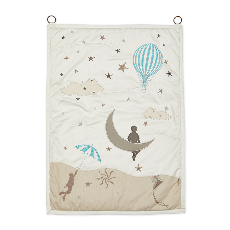 Wandteppich für Kinder mit Heissluftballon und Mond von Beige von Cam Cam Copenhagen.