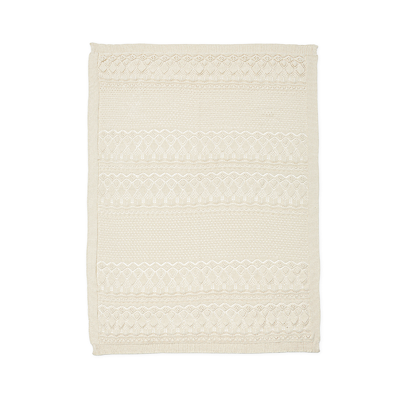 Strickdecke in Beige mit schönem Strickmuster von Cam Cam Copenhagen.