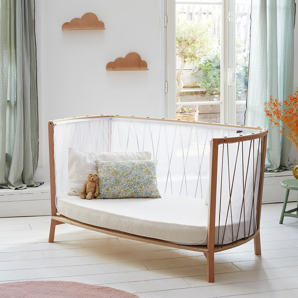 Charlie Crane  Babybett 'KIMI' mit Matratze und Matratzenschutz Hazelnut - Online MY SNOWFLAKE