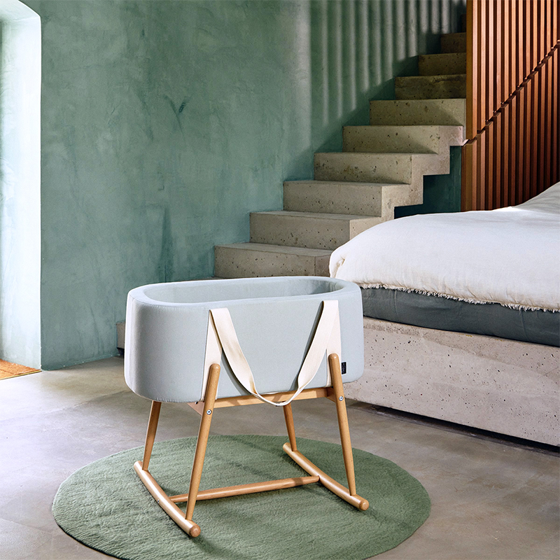 Charlie Crane Moses Basket 'KUKO' Farrow