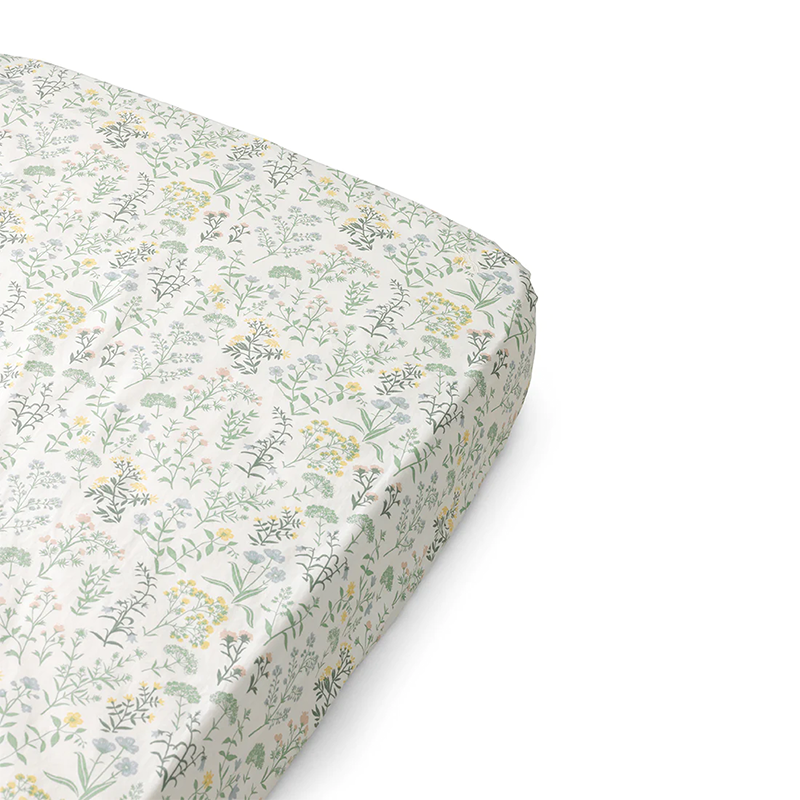Dear April Fixkleintuch für Junior Kindermatratzen mit Blumenmuster. 