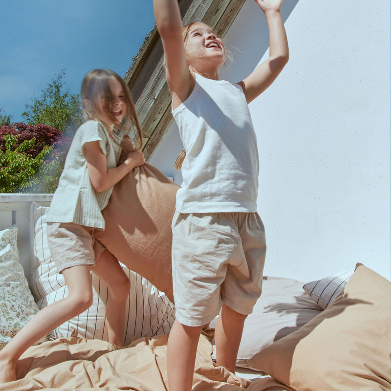 Dear April  Junior Bettwäsche 100 x 135 cm  Sandy Feet - Online MY SNOWFLAKE
