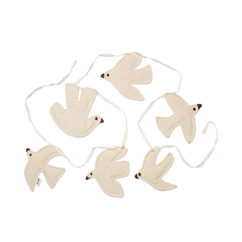 Girlande mit 6 Vögeln dran in Beige von Ferm Living.