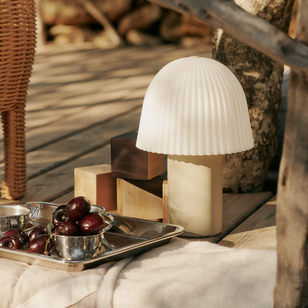 Ferm Living Portable Lamp 'Frill' Cashmere/White