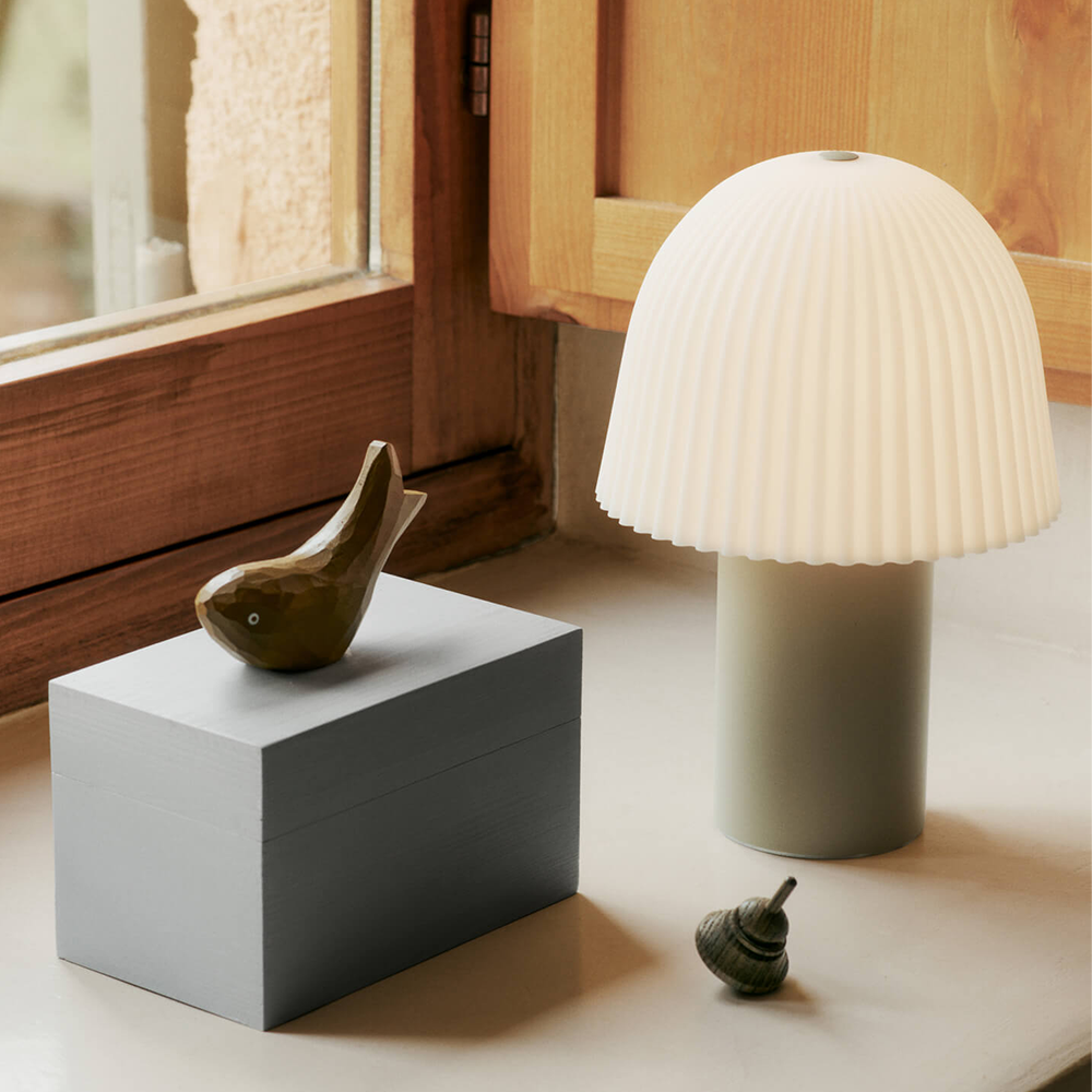 Ferm Living Portable Lamp 'Frill' Cashmere/White