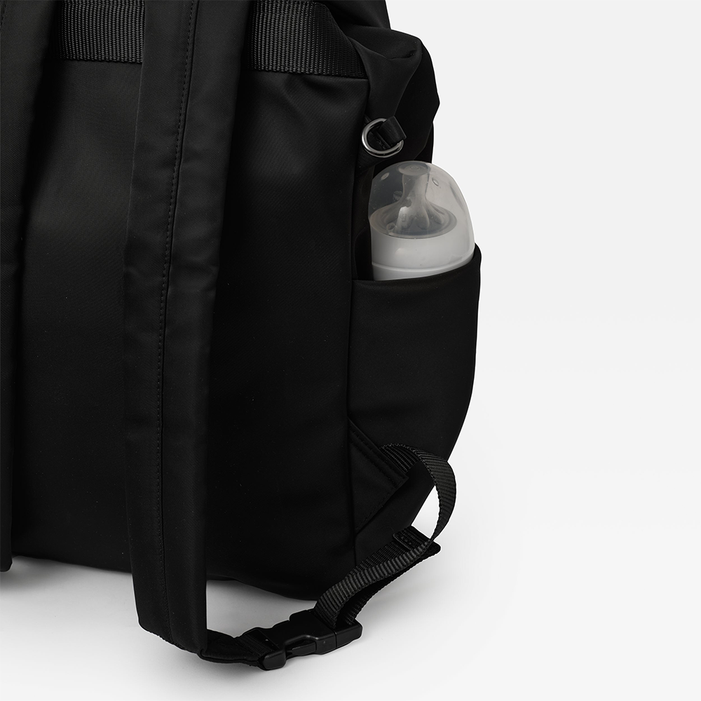 Finnsøn  Eco Wickelrucksack mit Wickelunterlage 'ELISE'  Black