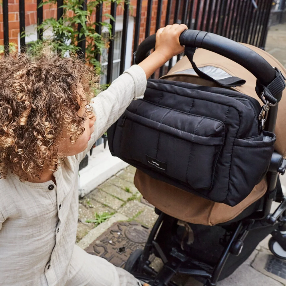 Finnsøn  Eco Oversized Kinderwagen Organizer mit Kinderwagenclips 'FREYA'  Black - Online MY SNOWFLAKE