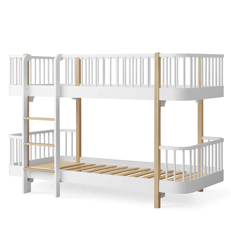 Oliver Furniture Kit de transformation Wood Lit mi-haut mezzanine H 138 cm en lit superposé mi-haut Blanc/Chêne