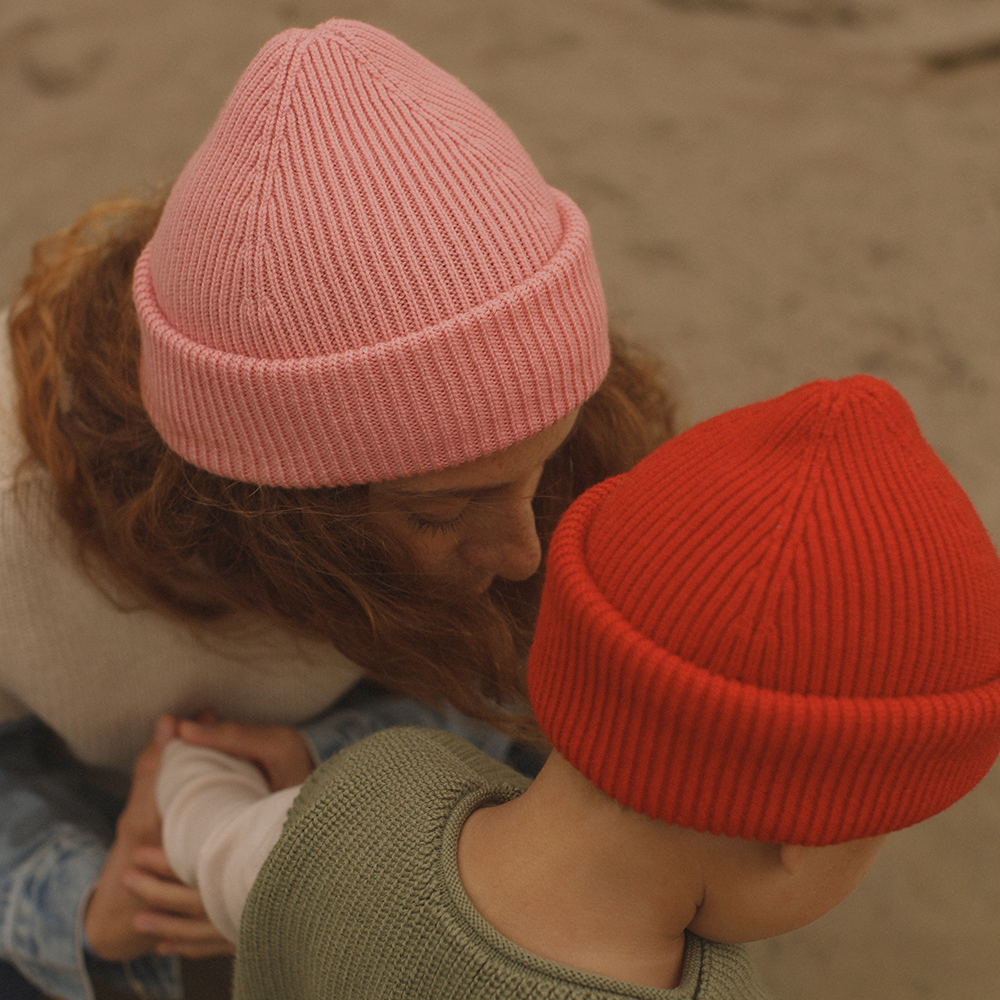 Hvid  Beanie Fonzie für Erwachsene Bubblegum - Online MY SNOWFLAKE