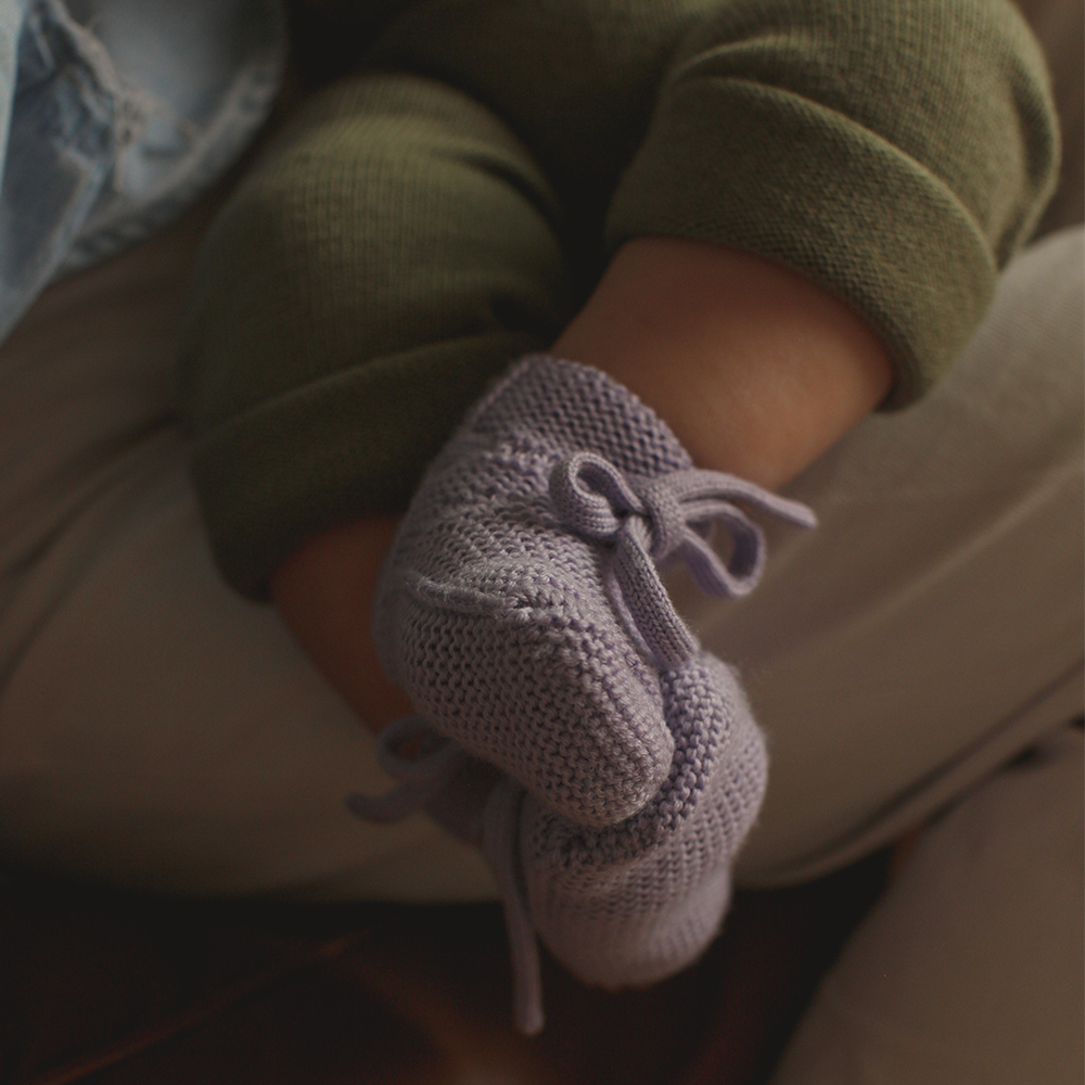 Hvid  Baby Strickschuhe Booties  Lilac