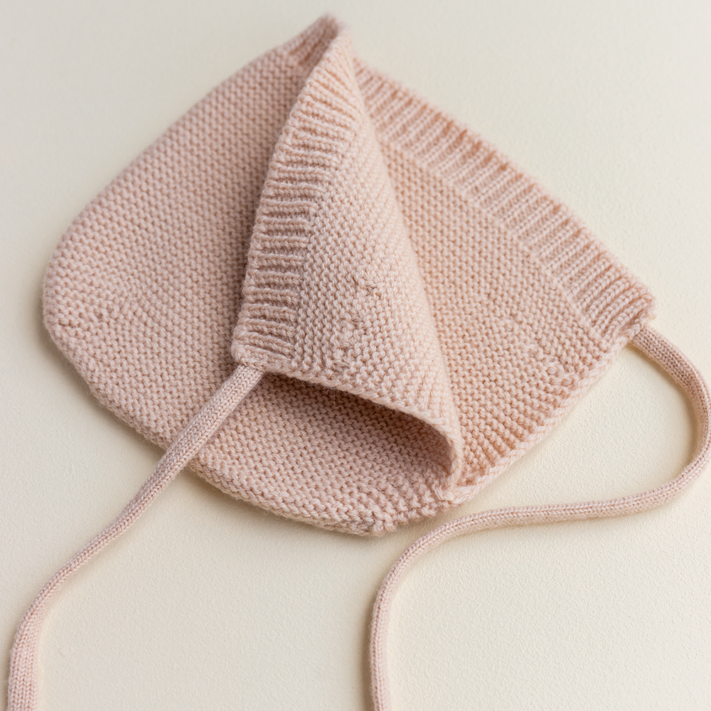 Hvid  Baby Strickmütze Dolly  Cream Apricot