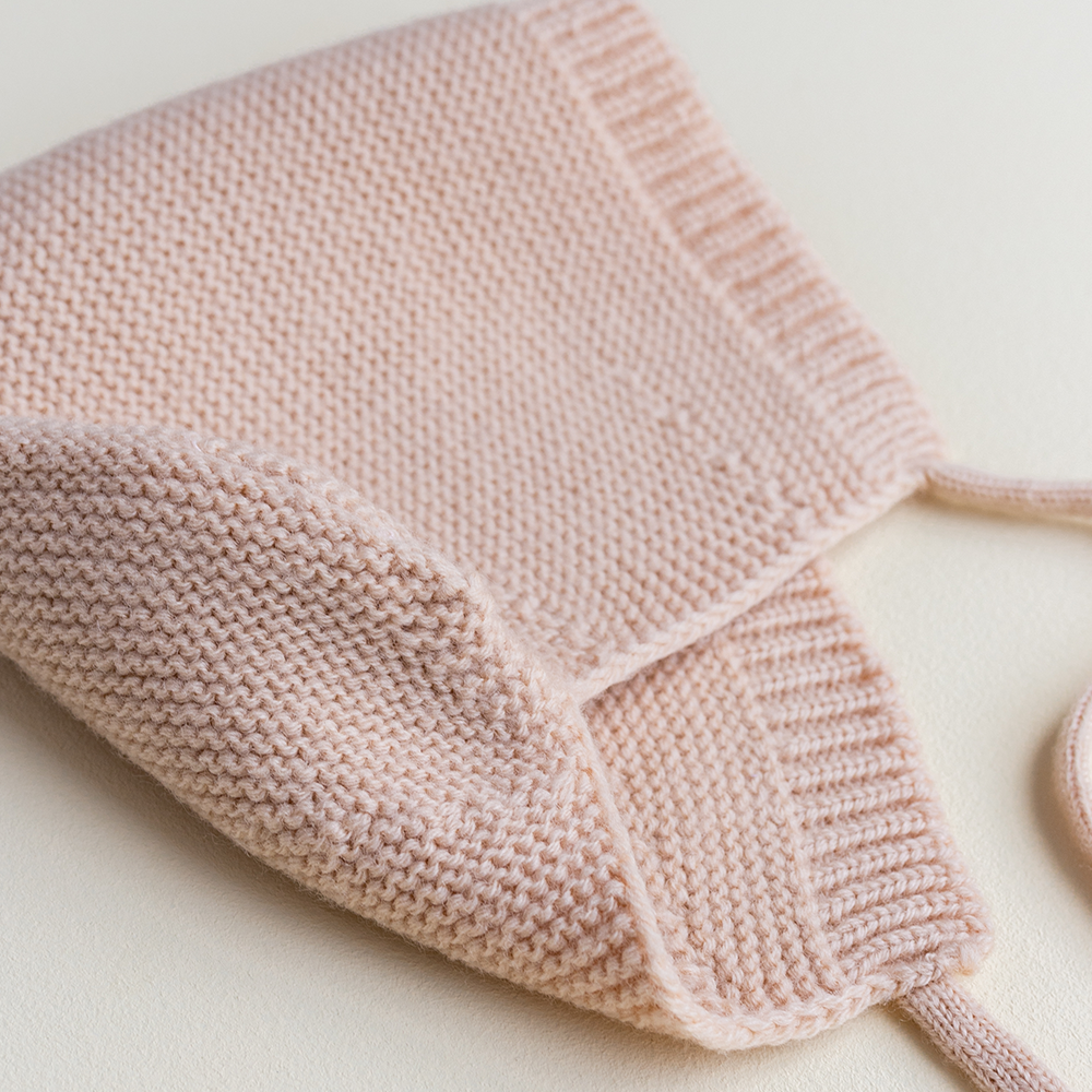 Hvid  Baby Strickmütze Dolly  Cream Apricot
