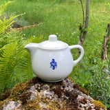 LILIENPORZELLAN, Teekanne Form Josefine Nr. 30