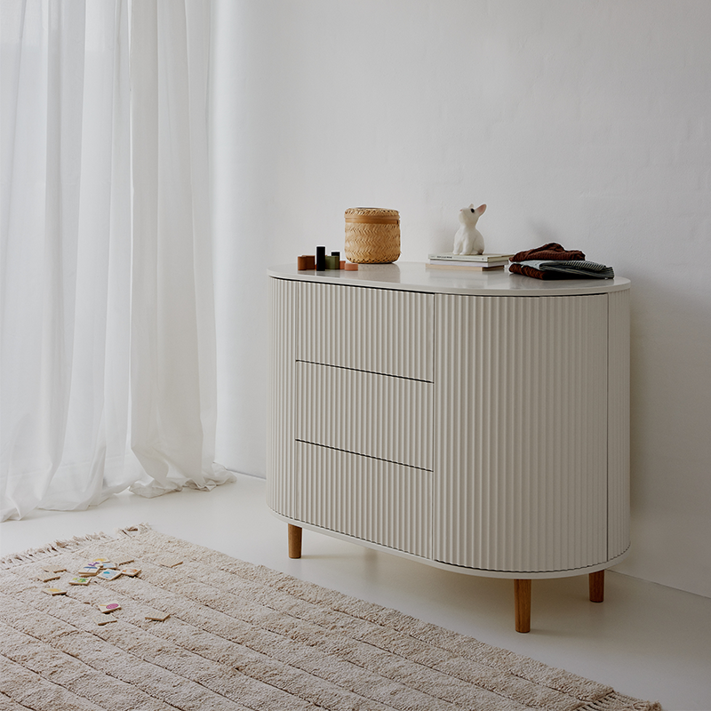 Kas Kopenhagen Kai Kommode in White Oak. 