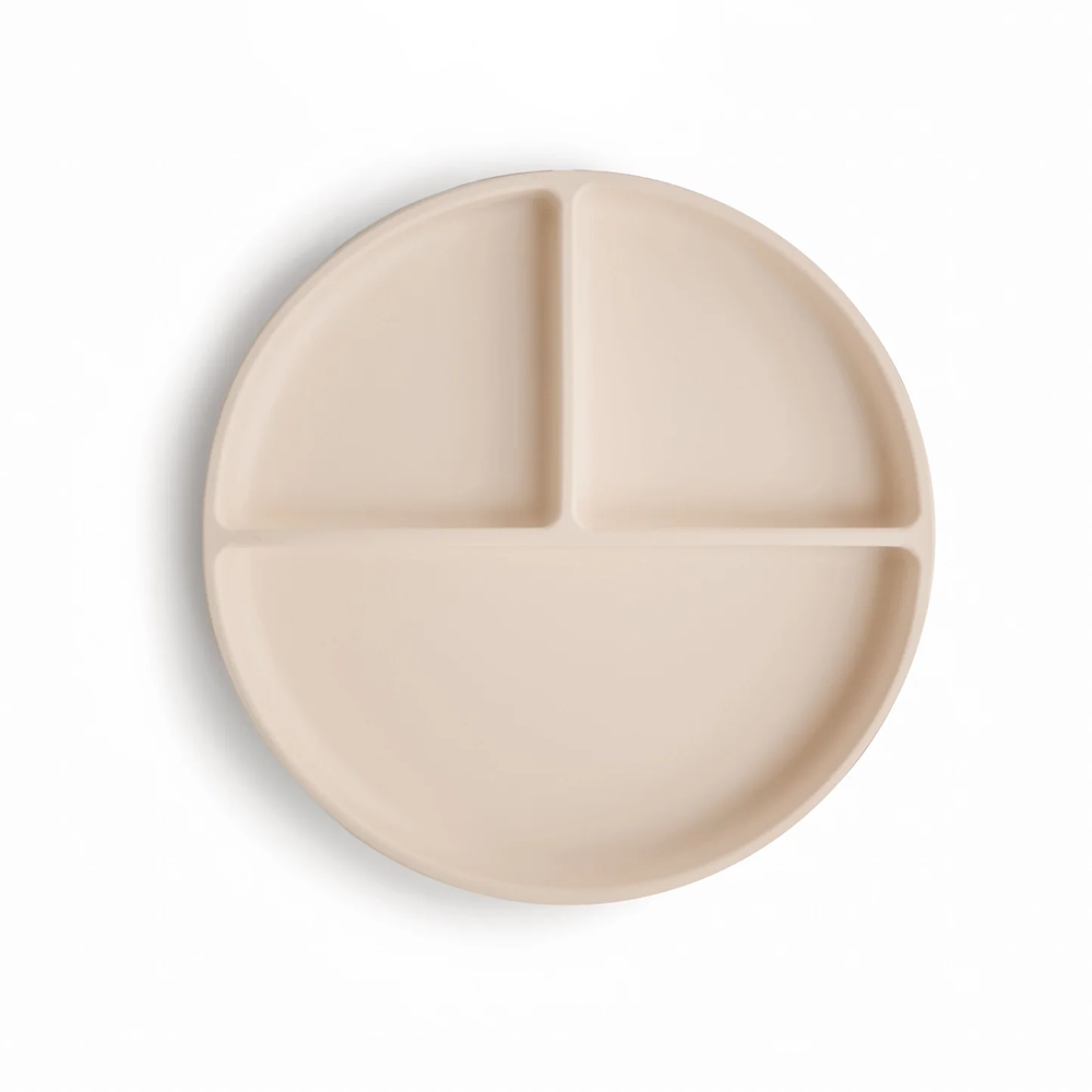 Mushie  Silikon Teller mit Saugnapf  Shifting Sand - Online MY SNOWFLAKE