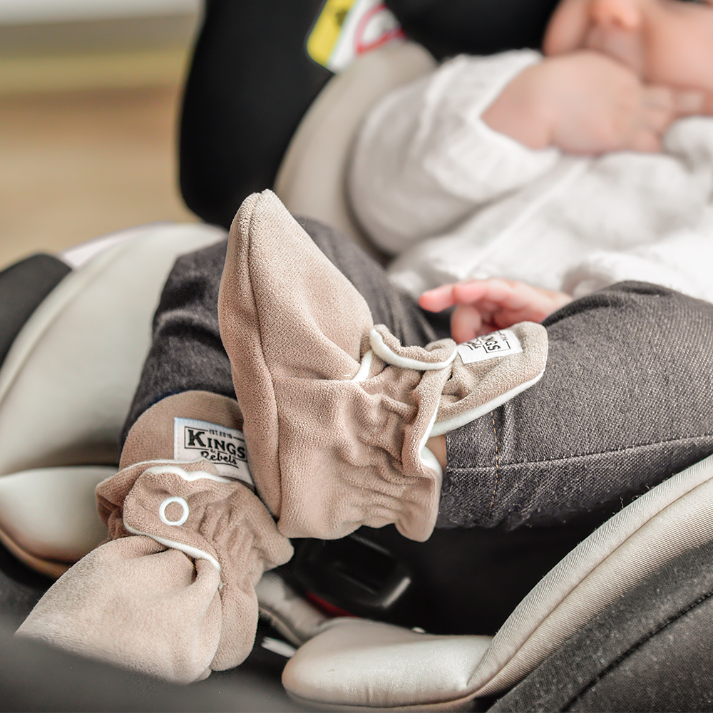 Kings & Rebels Baby Booties 'Gamuza' Café - Online MY SNOWFLAKE