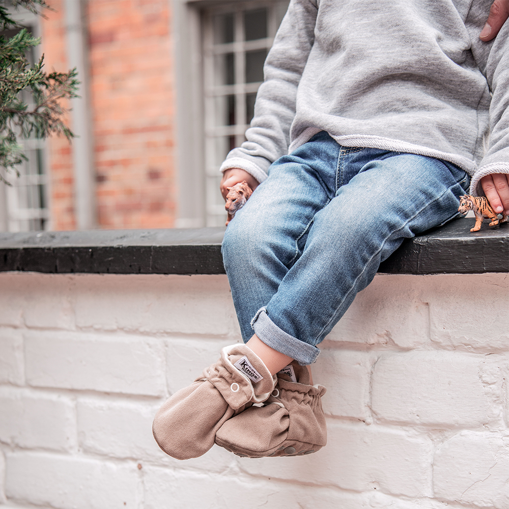 Kings & Rebels Baby Booties 'Gamuza' Café - Online MY SNOWFLAKE