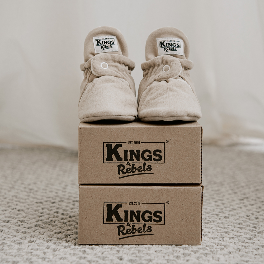Kings & Rebels Baby Booties 'Gamuza' Ivory - Online MY SNOWFLAKE