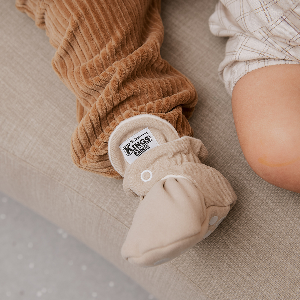 Kings & Rebels Baby Booties 'Gamuza' Ivory - Online MY SNOWFLAKE