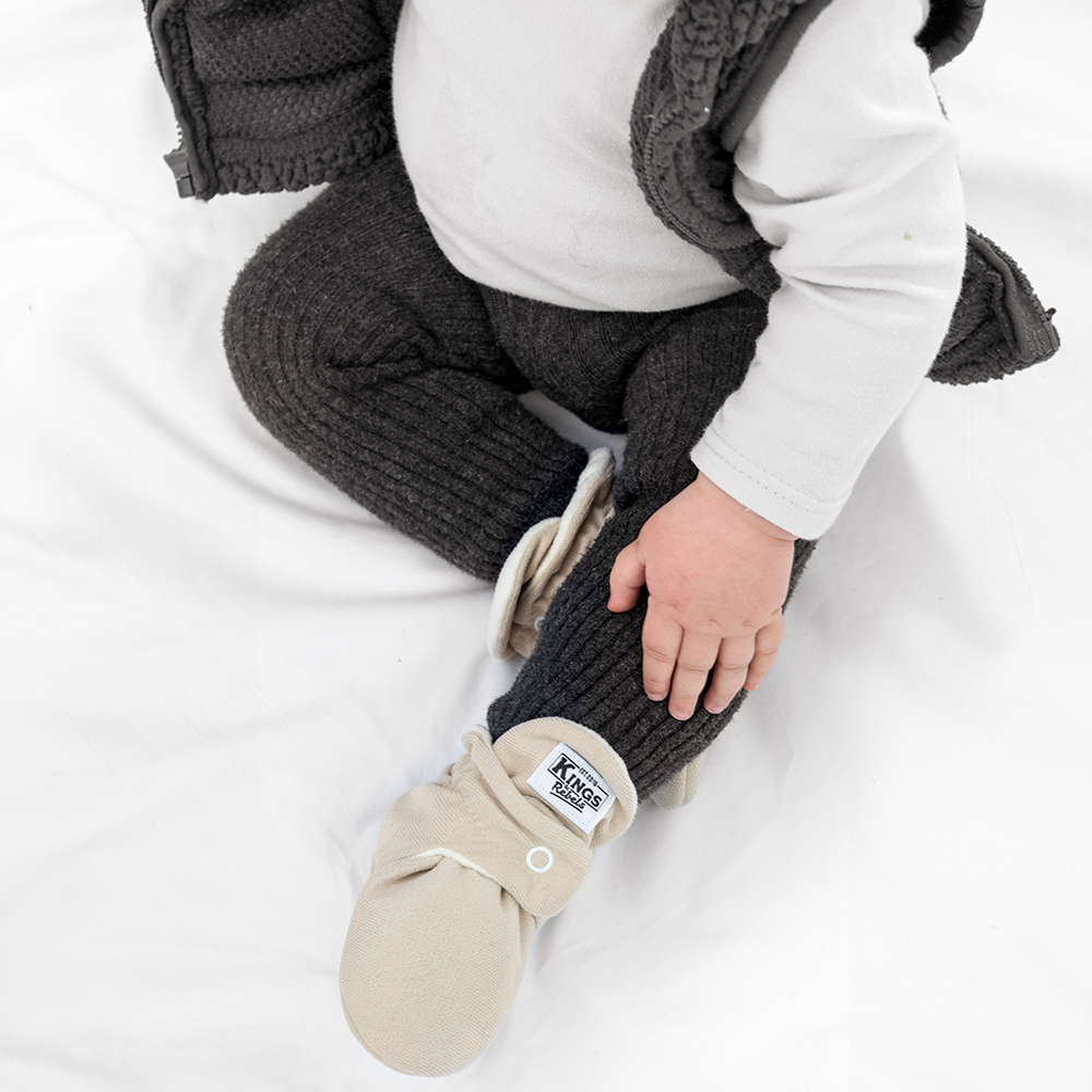 Kings & Rebels Baby Booties 'Gamuza' Ivory - Online MY SNOWFLAKE