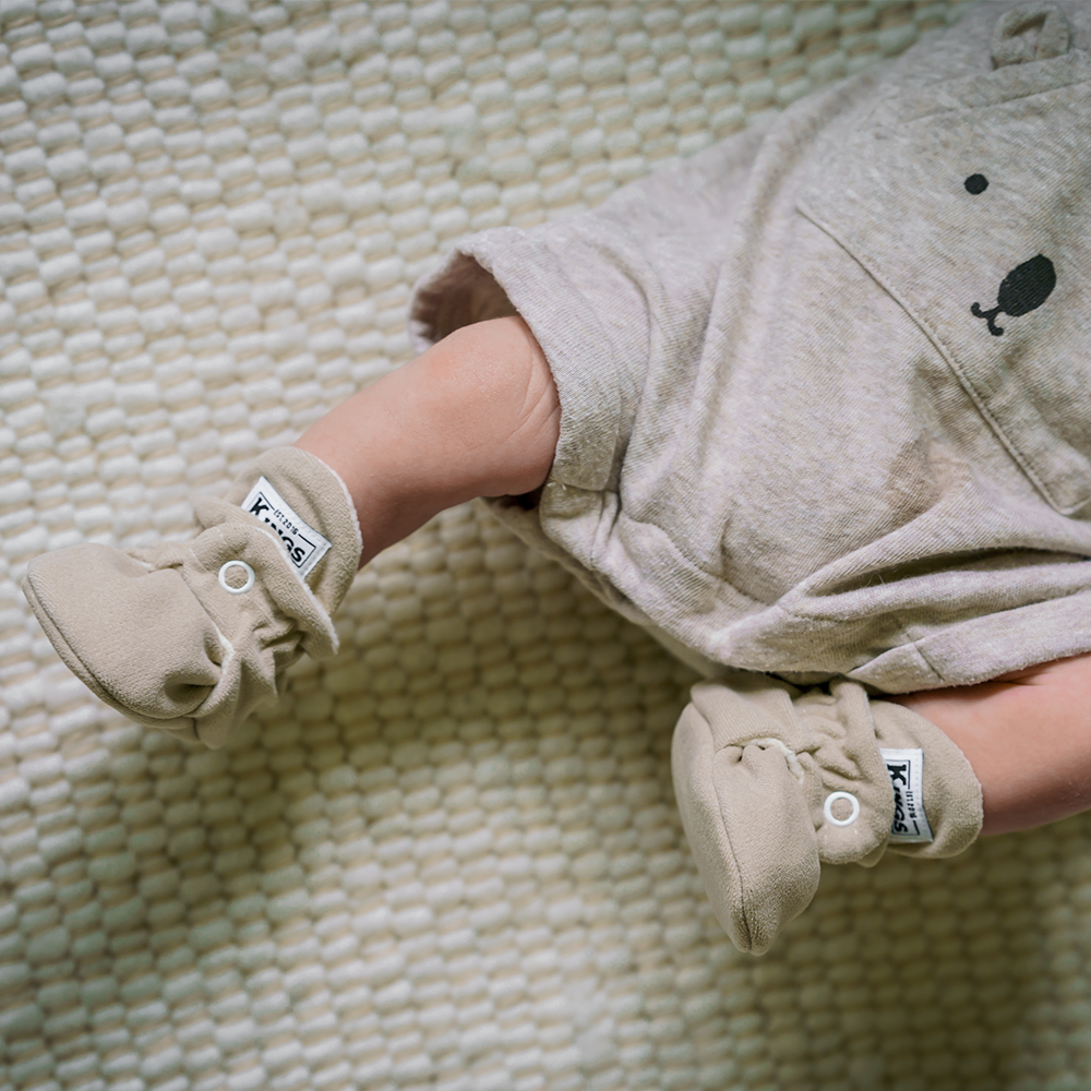 Kings & Rebels Baby Booties 'Gamuza' Ivory - Online MY SNOWFLAKE