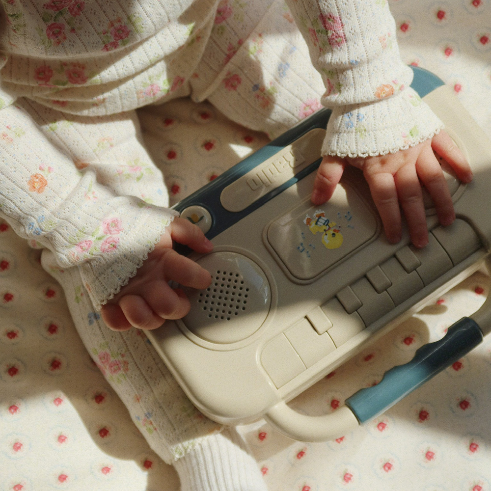 Konges Sløjd Baby Radio 'Boombox' - Online MY SNOWFLAKE