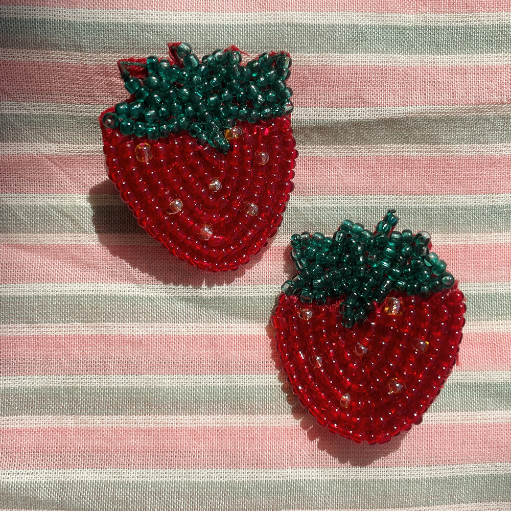 Konges Sløjd Haarclips mit Perlen Strawberry - Online MY SNOWFLAKE