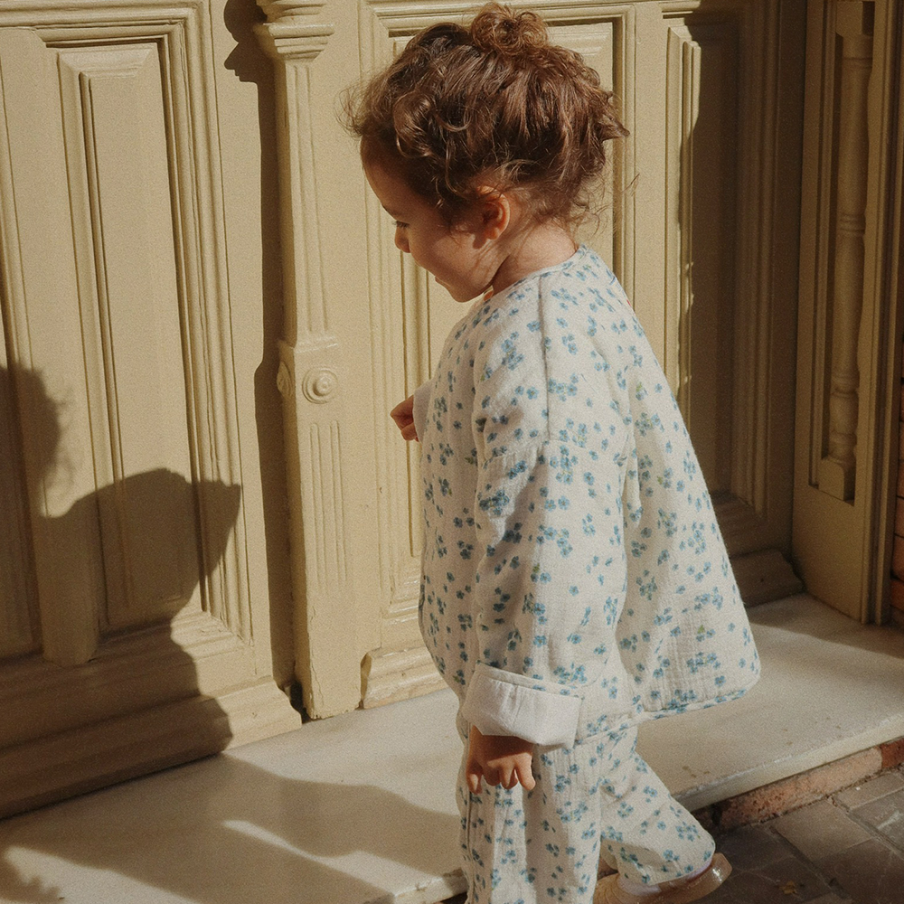Konges Sløjd  Musselin-Jacke 'RHW X KS' Mioblu Forget Me Not