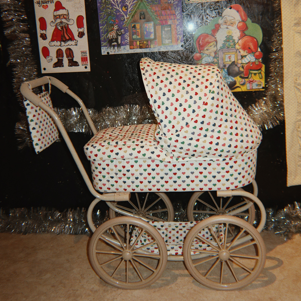 Konges Sløjd Puppen-Kinderwagen 'Minnie' Coeur Coloré