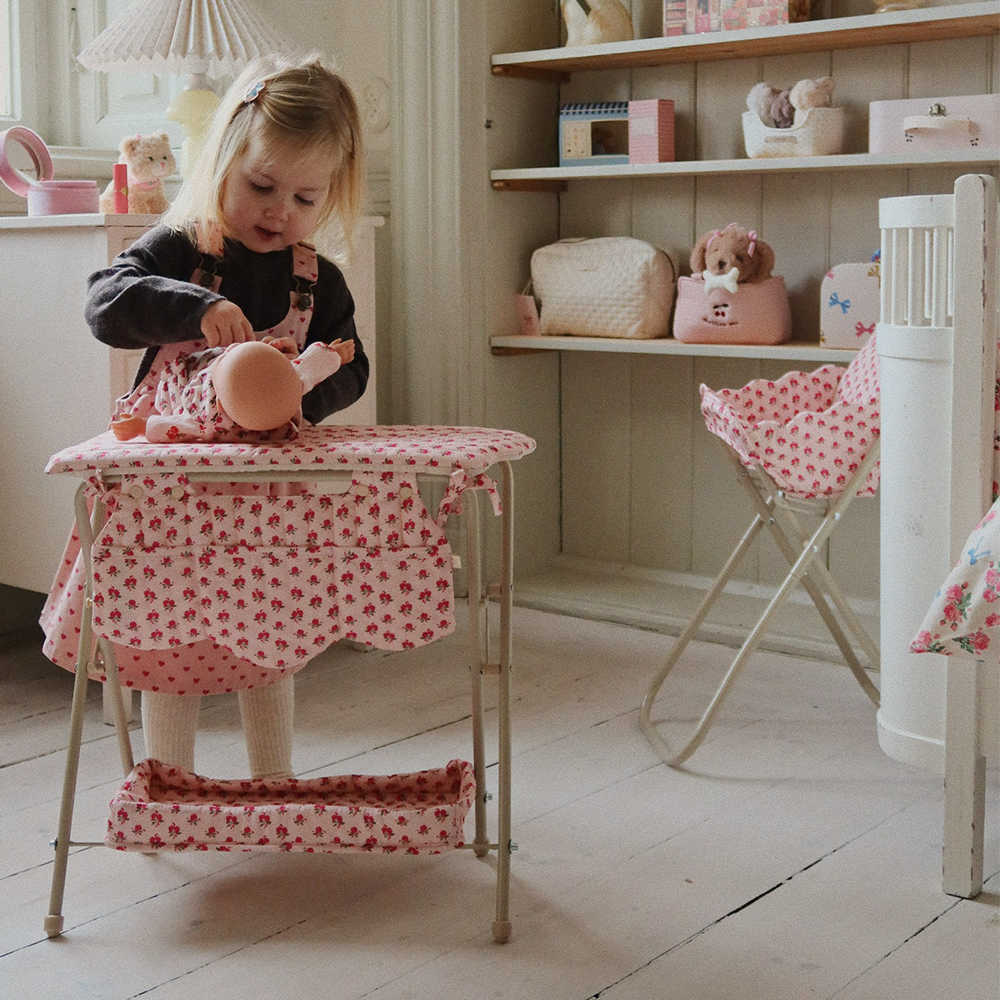 Konges Sløjd Puppen Wickeltisch Rosie Rose - Online MY SNOWFLAKE