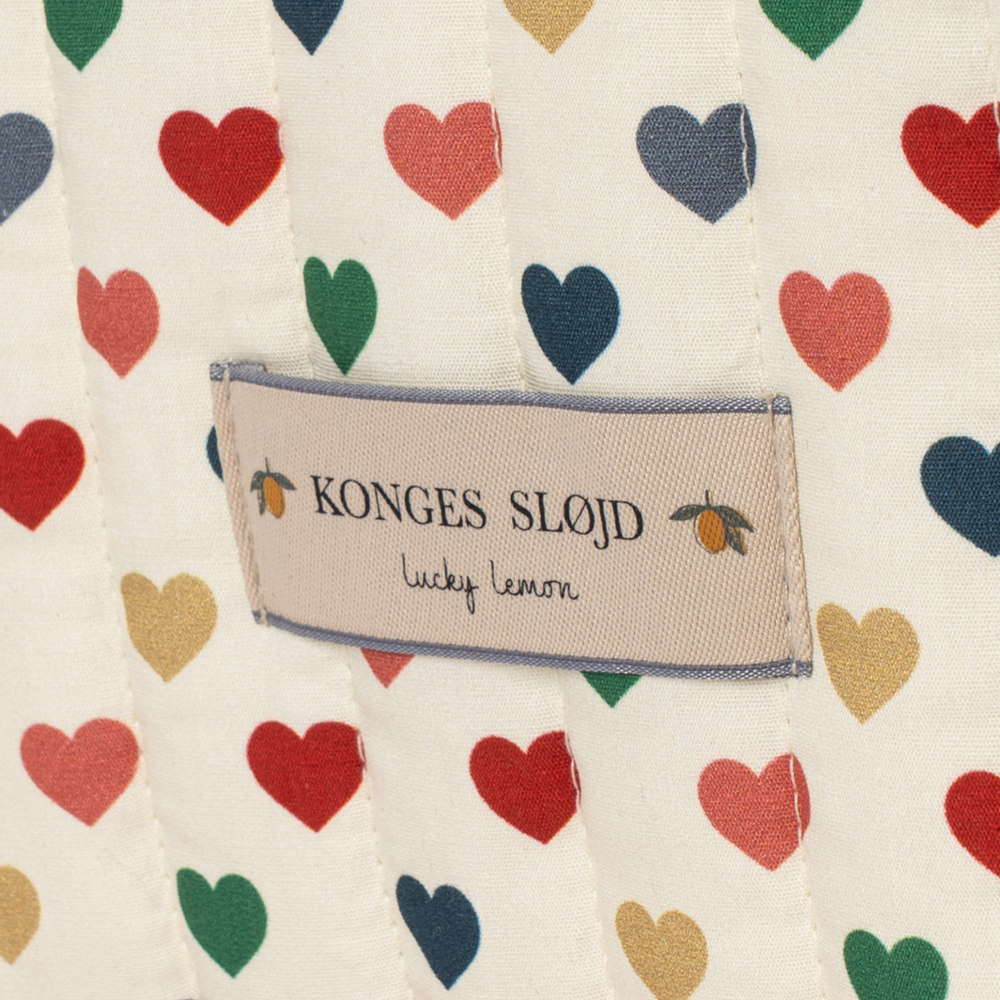Konges Sløjd Lit de voyage pour poupée Coeur Coloré