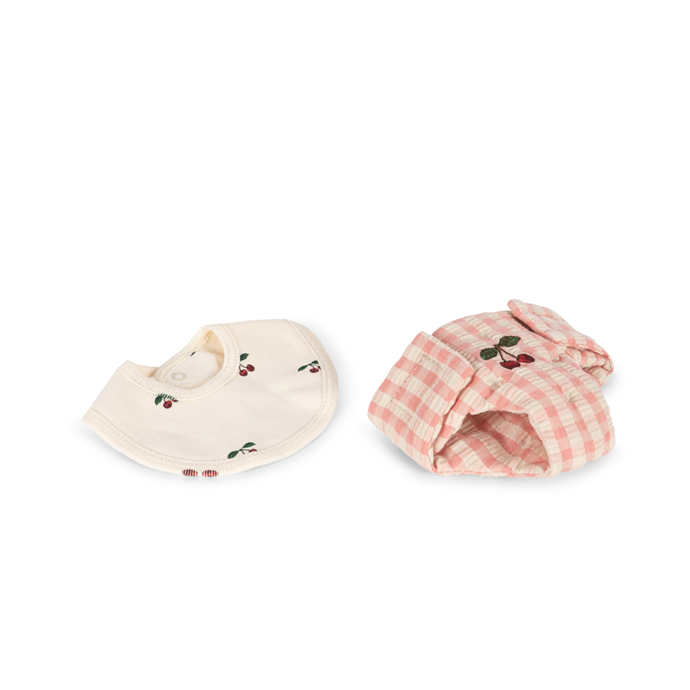 Konges Sløjd Poupée avec de nombreux accessoires "Baby Doll Nursery Suitcase" Rose à carreaux