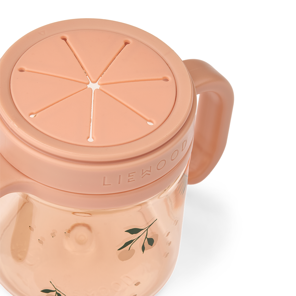 Liewood Snackbecher 'Enyo' Peach/Sea Shell