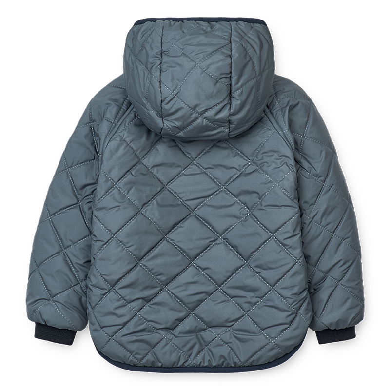 Wendbare Thermojacke in Blau für Kinder von Liewood von hinten.