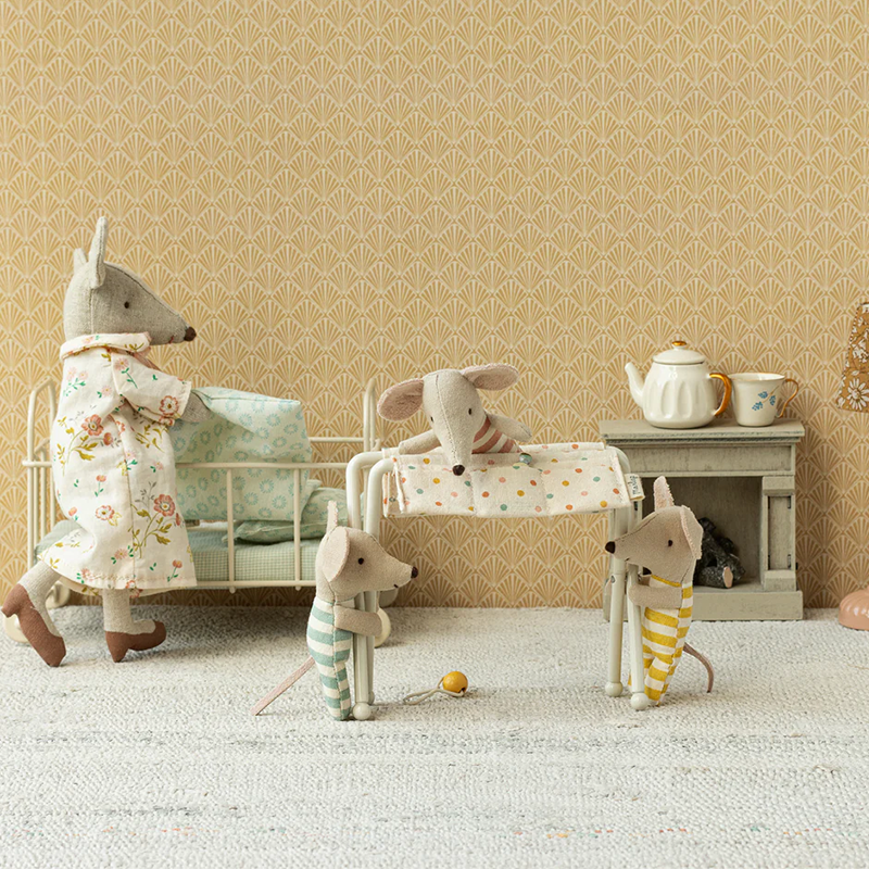 Maileg Wickeltisch 'Babymaus' Off White