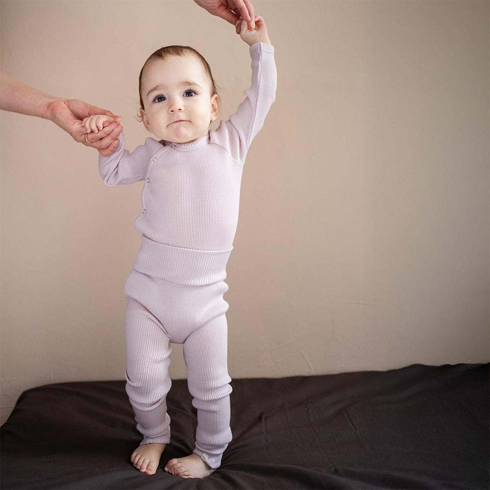 Minimalisma Baby Leggings/Hose aus Merinowolle 'Answer' Peony