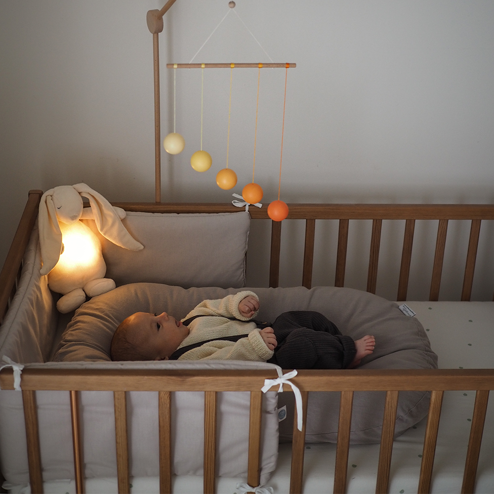 Moonie Kuscheltier Hase mit Licht 'Organic Humming Bunny' Sand