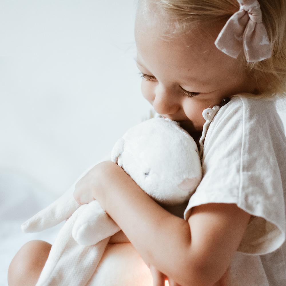 Moonie Kuscheltier Hase mit Licht 'Organic Humming Bunny' Polar - Online MY SNOWFLAKE