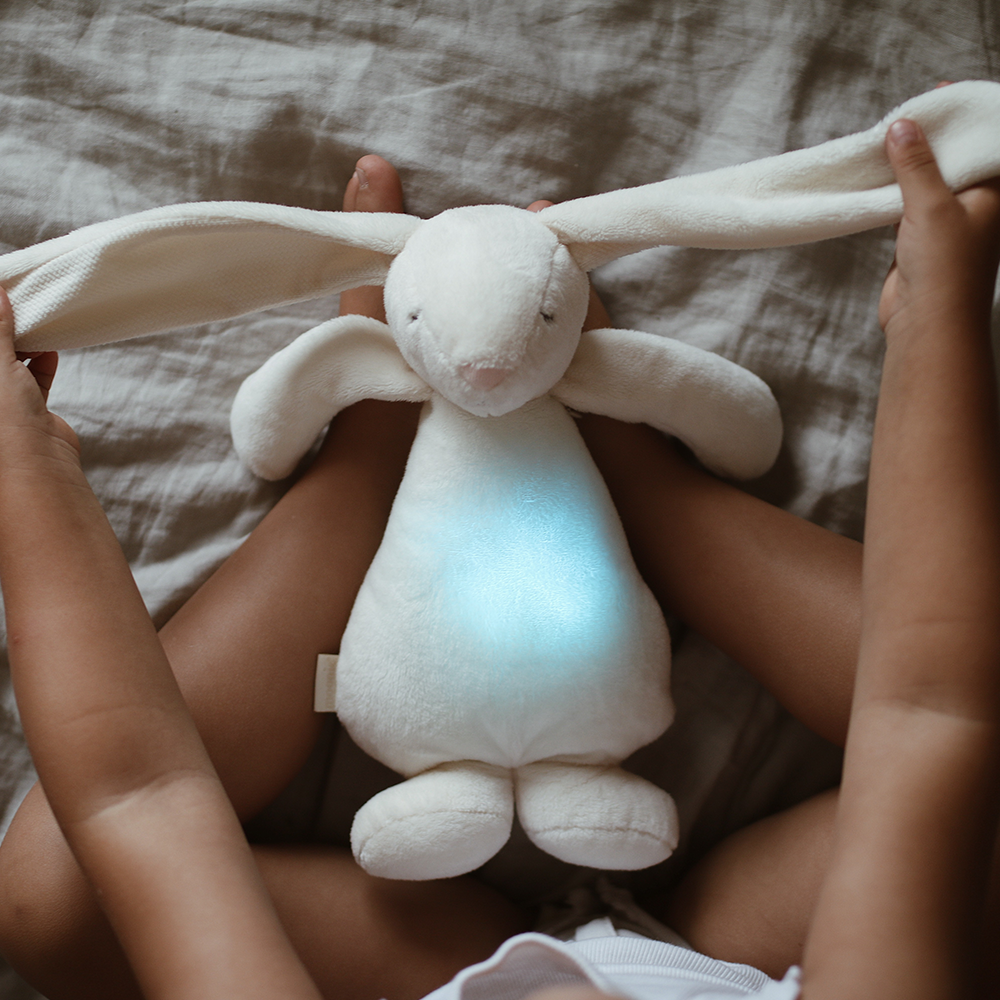 Moonie Kuscheltier Hase mit Licht 'Organic Humming Bunny' Polar - Online MY SNOWFLAKE