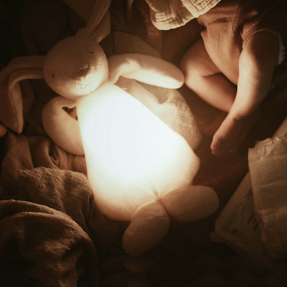 Moonie Kuscheltier Hase mit Licht 'Organic Humming Bunny' Polar - Online MY SNOWFLAKE