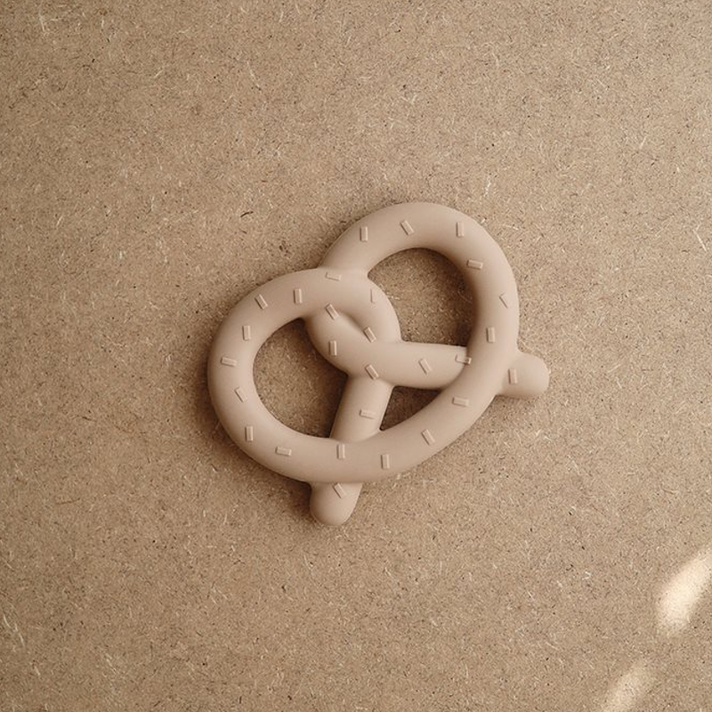Beissring in Bretzelform von Mushie