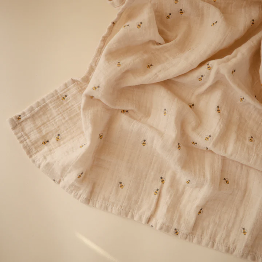 Mushie  Musselin Swaddle  Bees - Online MY SNOWFLAKE